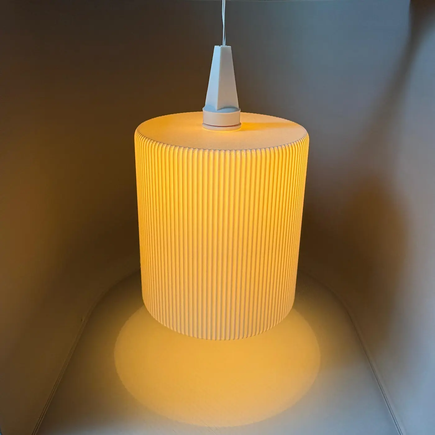 Design-Lampenschirm „RILLEN“ Zylinder für Fassung A1e